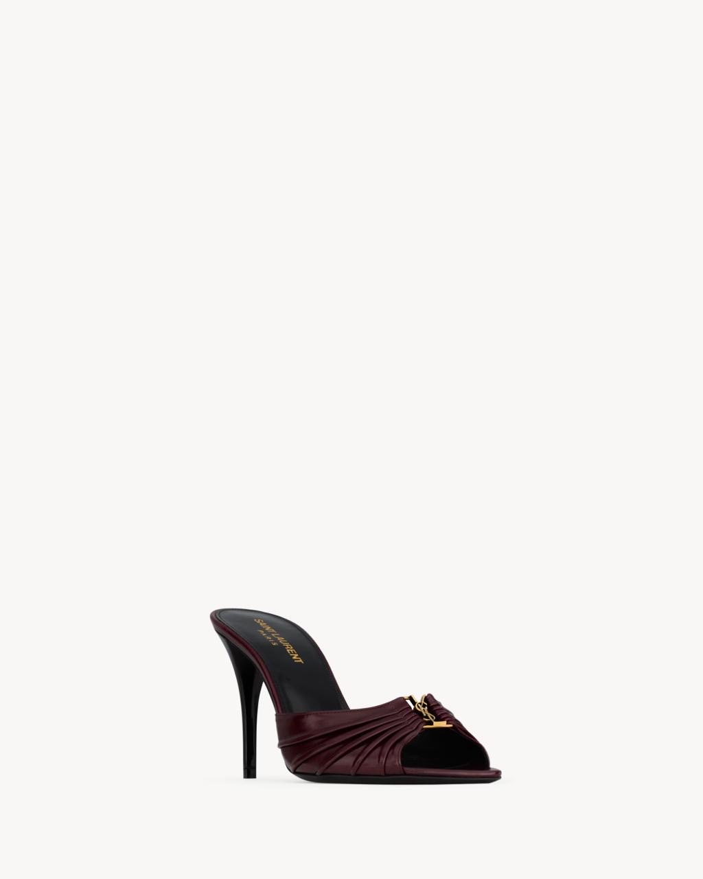 Mules & sandales